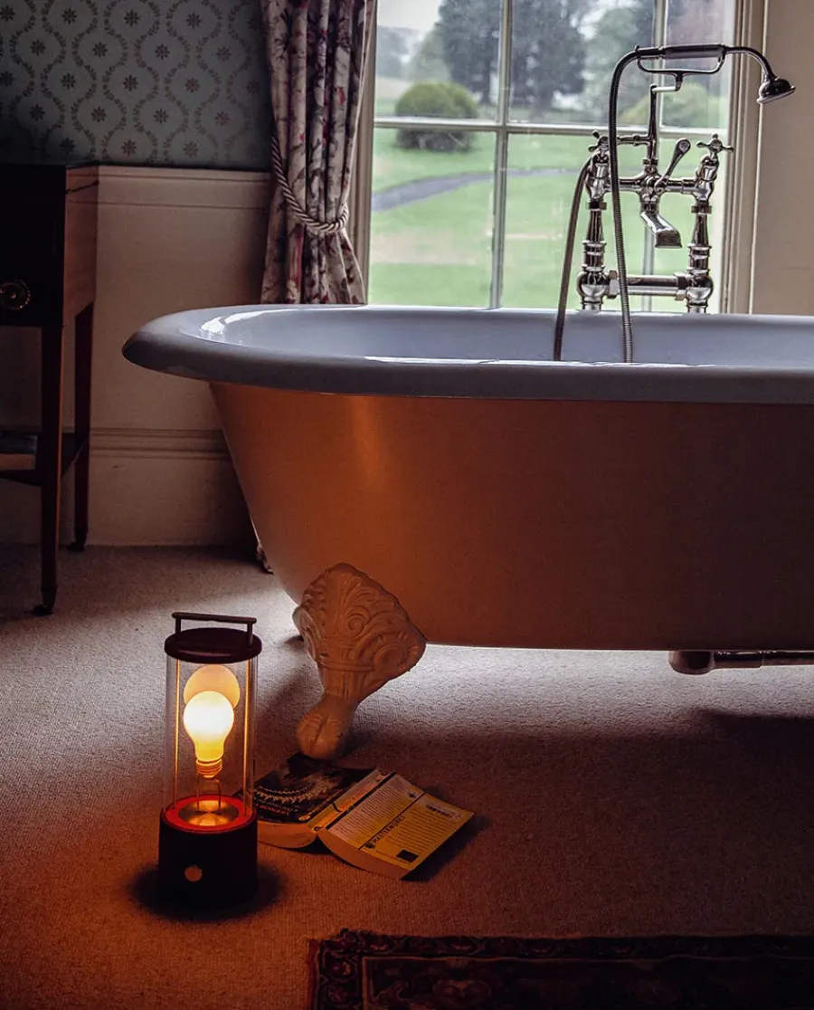 The Muse Portable Lampe, Pomona Red fra<Tala Outlet