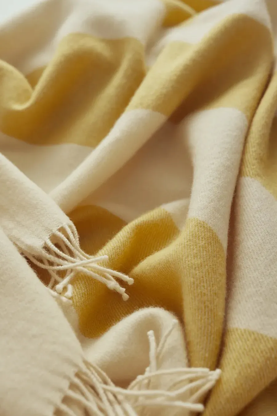 The Sweater Plaid, golden yellow fra<Silkeborg Uldspinderi Sale