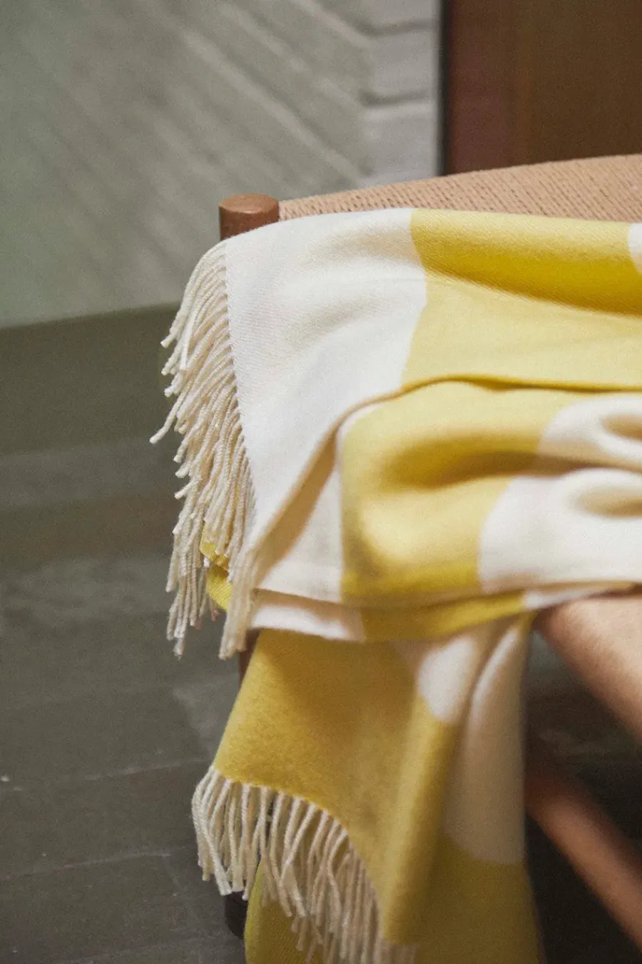 The Sweater Plaid, golden yellow fra<Silkeborg Uldspinderi Sale