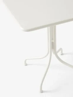 Thorvald SC97 Cafébord, 70x70 fra<&Tradition Outlet