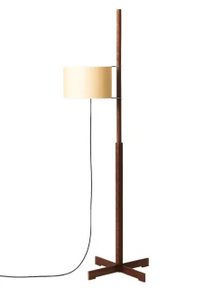 TMM Gulvlampe, valnød fra Santa and Cole<Santa & Cole Hot