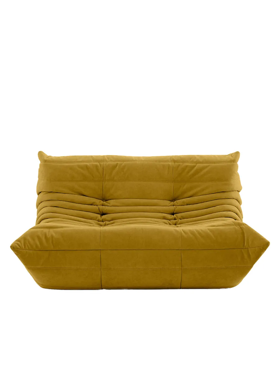 Togo Small Sofa fra<Ligne Roset