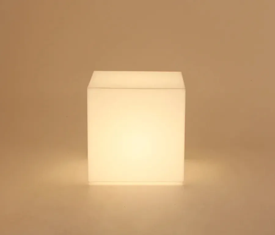 Tonner Lampe fra<Jacobsen Plus Hot