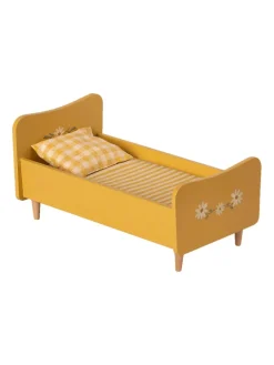 Træseng i gul, mini fra<Maileg