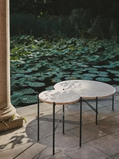 TS Outdoor Coffee Table fra<GUBI Outlet