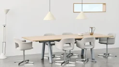 Twist Floor Lamp fra<HAY New