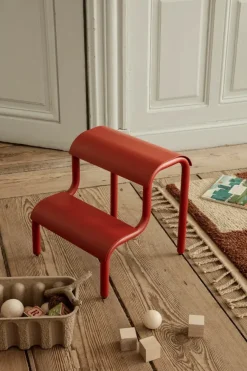 Up Step Stool fra<Ferm Living Hot