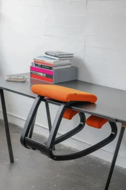 Variable Stol, light brown/vidar fra Varier Furniture<Variér Discount