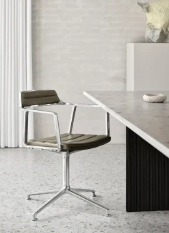452 Swivel Chair, bosco grøn læder fra<Vipp Outlet