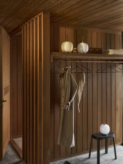 VL45 Radiohus Portable Lamp, pale yellow fra<Louis Poulsen New