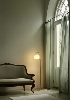 VL Ringkrone Gulvlampe fra<Louis Poulsen