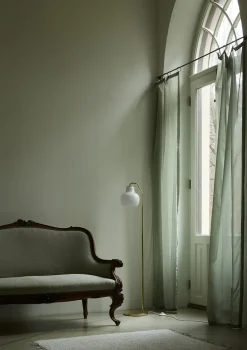 VL Ringkrone Gulvlampe fra<Louis Poulsen