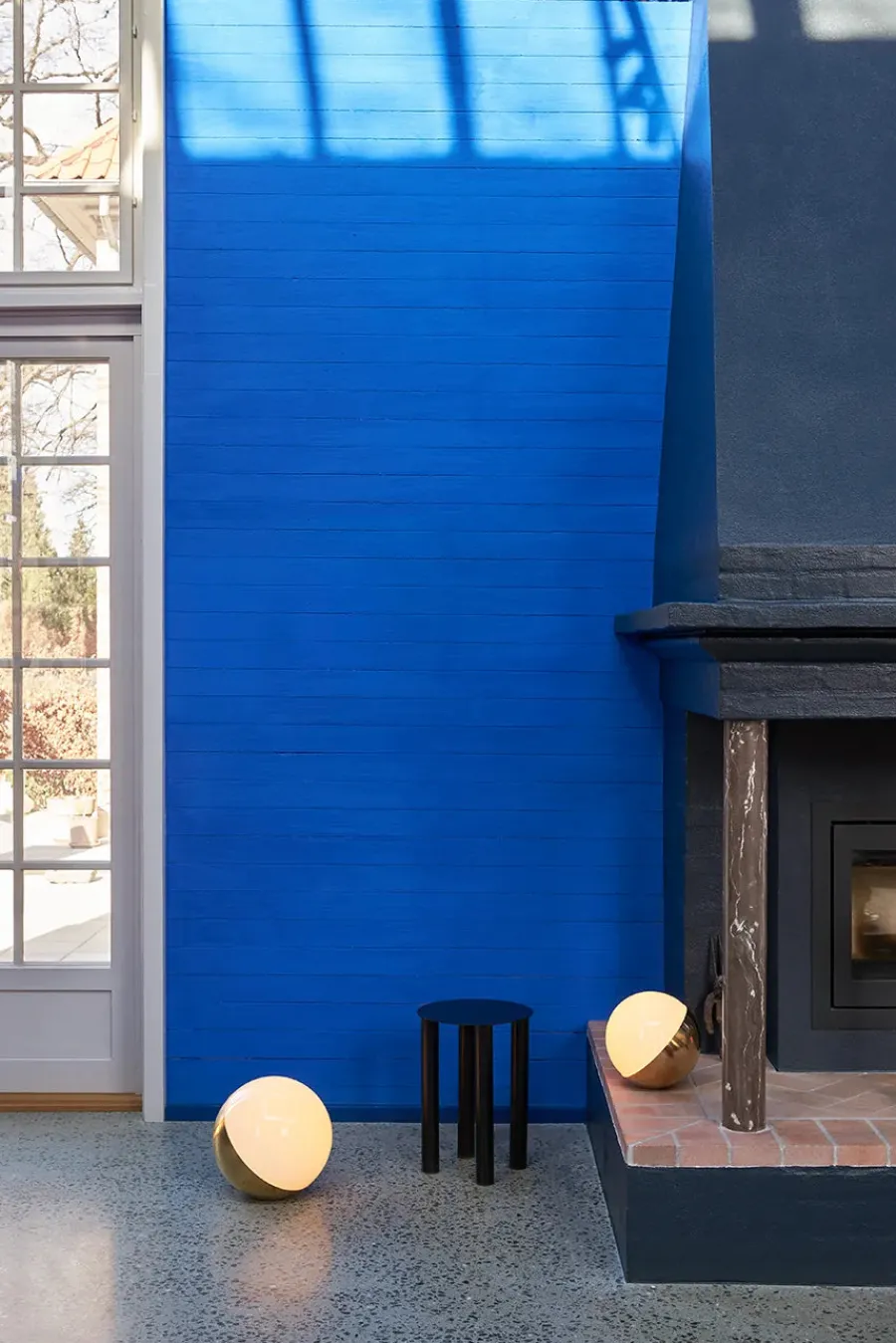 VL Studio bord/gulv fra<Louis Poulsen New