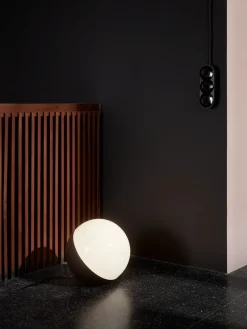 VL Studio væg fra<Louis Poulsen Outlet