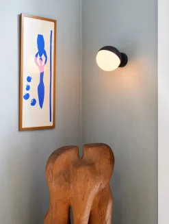 VL Studio væg fra<Louis Poulsen Outlet