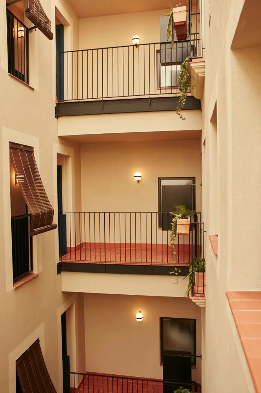 Wally Cestita Væglampe fra Santa and Cole<Santa & Cole Clearance