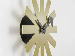 Wheel Clock fra<Vitra Discount