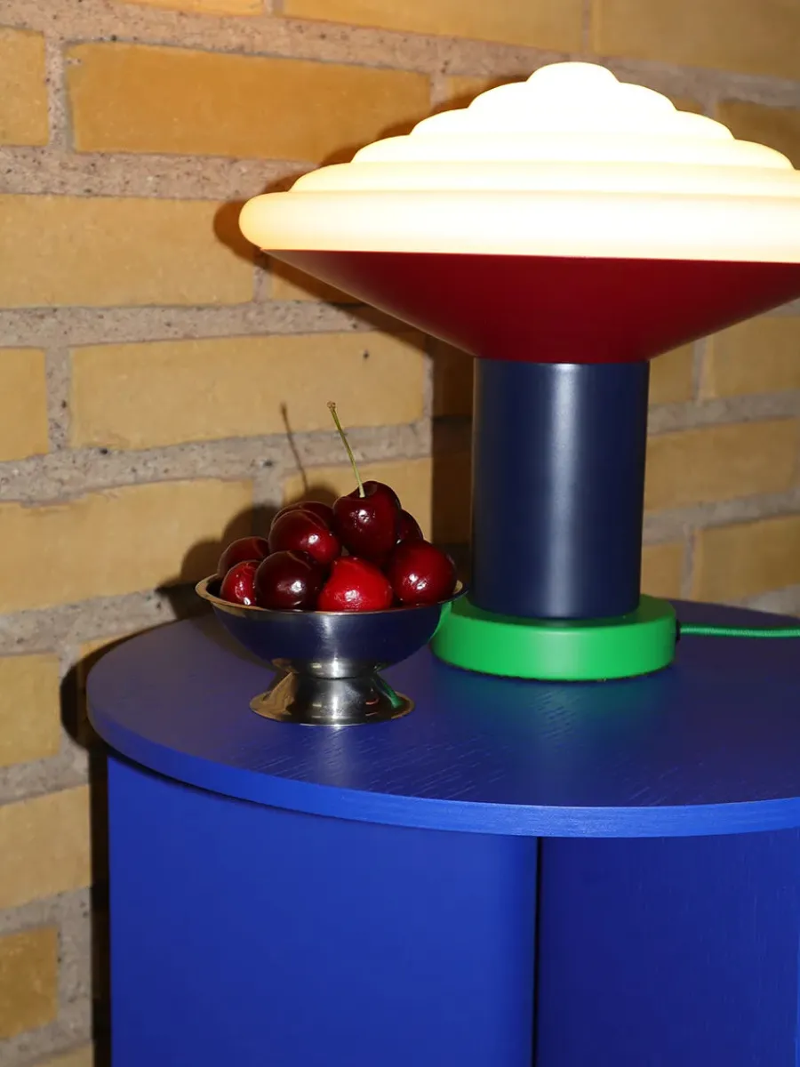 Whipped Table Lamp, pure green fra<LEO Objects New