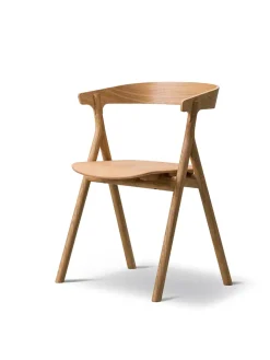 Yksi Spisebordsstol, lakeret eg fra<Fredericia Furniture Best