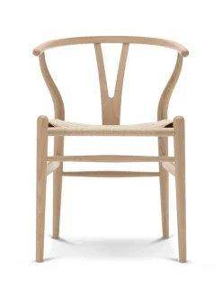 Y-stol CH24, Eg lak af Hans J. Wegner<Carl Hansen & Søn Clearance