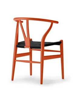 Y-stol CH24 Soft Barley med sort flet af Hans J. Wegner<Carl Hansen & Søn Best