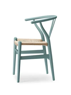 Y-stol CH24 Soft Blue af Hans J. Wegner<Carl Hansen & Søn Best