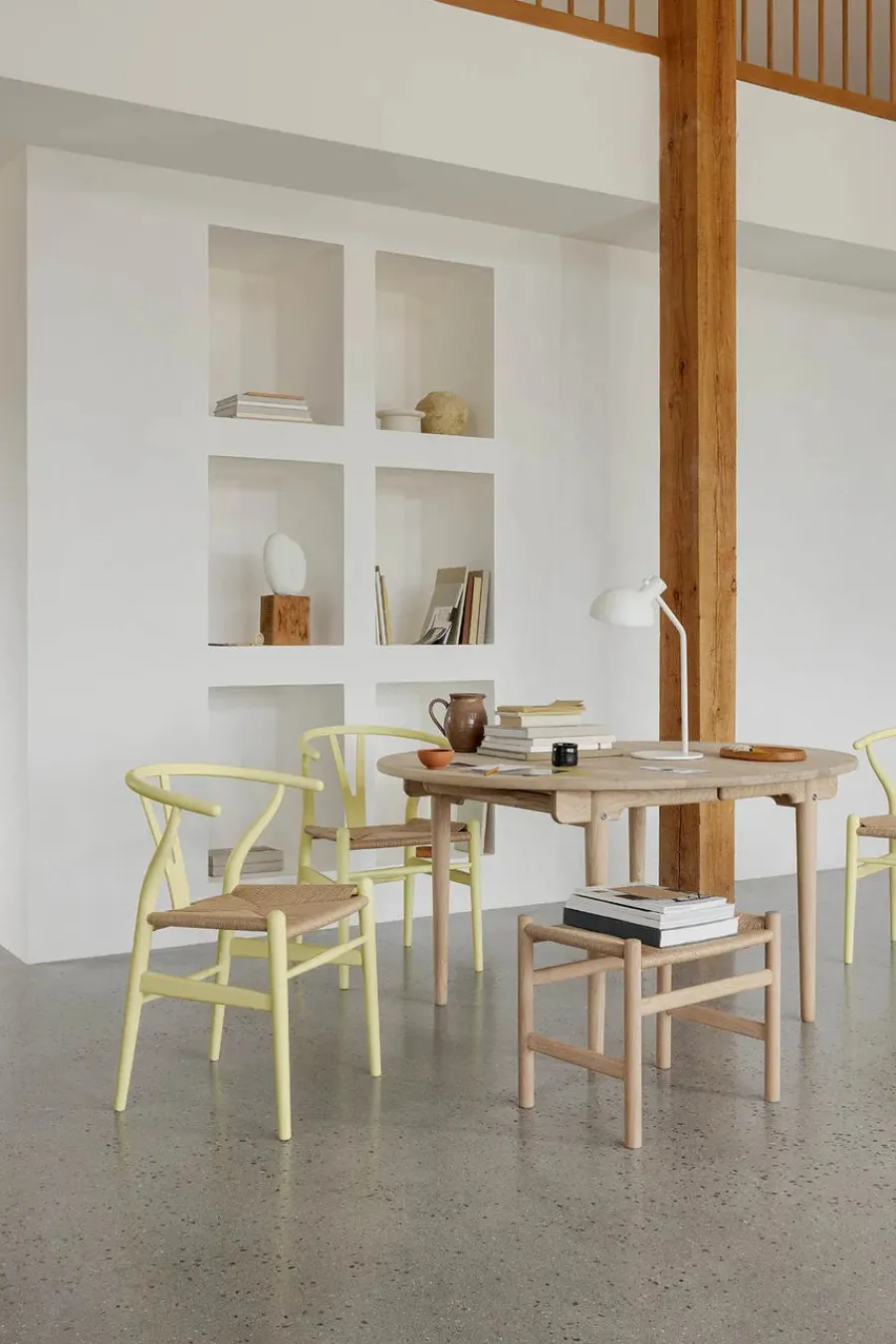 Y-stol CH24 Soft Seaweed af Hans J. Wegner<Carl Hansen & Søn Best