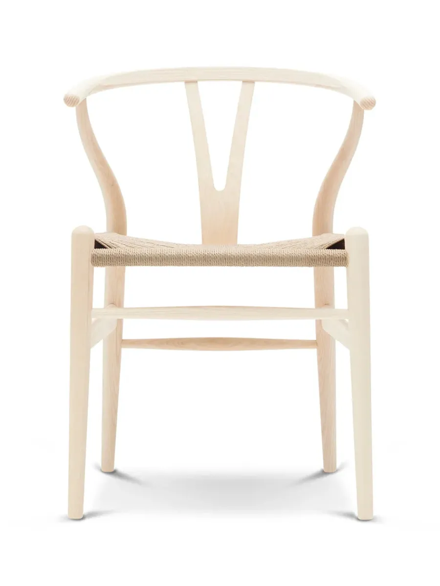 Y-stol CH24, sort ask af Hans J. Wegner<Carl Hansen & Søn Online
