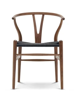 Y-stol CH24, Valnød olie med sort flet af Hans J. Wegner<Carl Hansen & Søn Discount