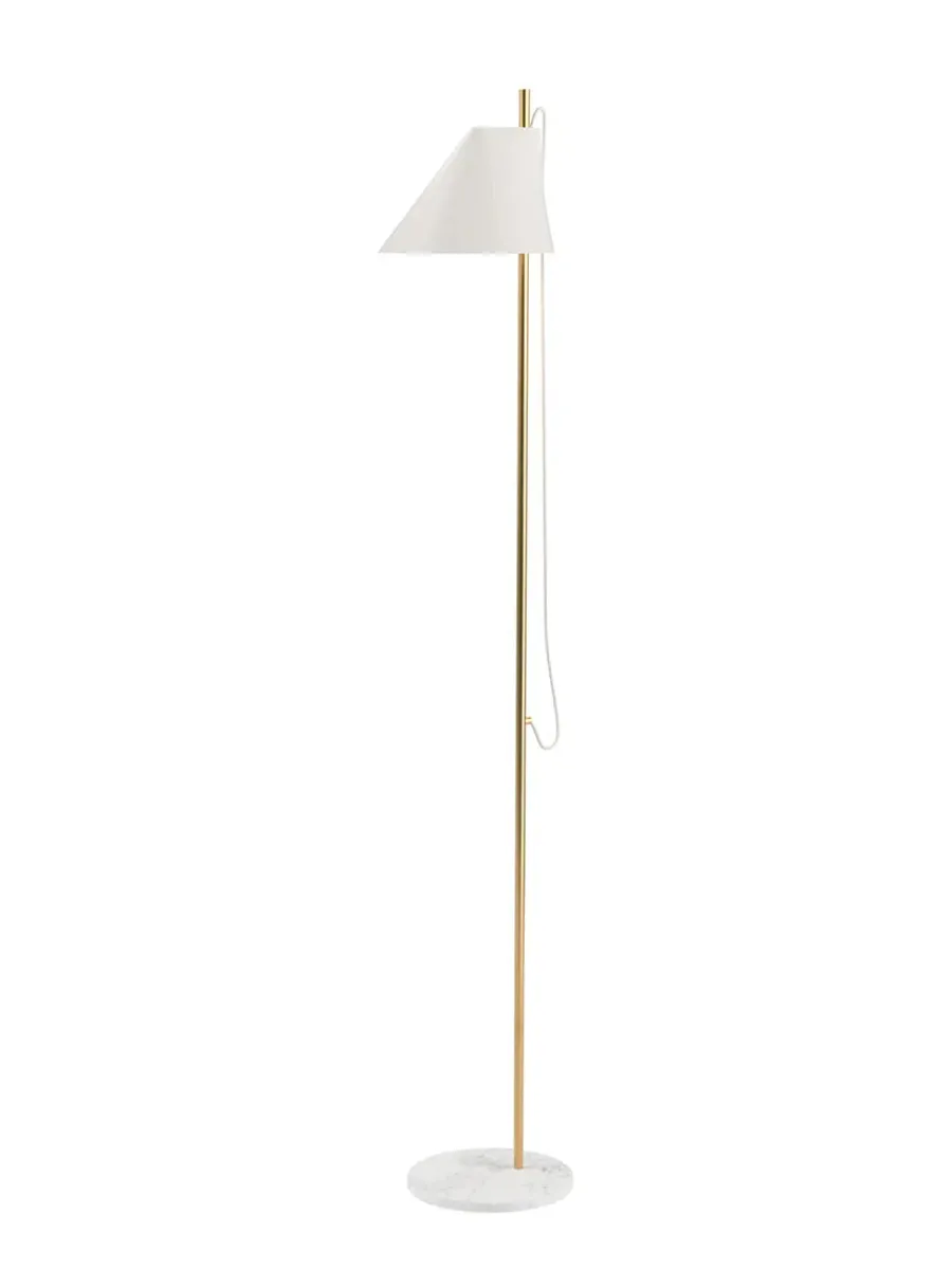 Yuh Brass gulvlampe fra<Louis Poulsen Outlet