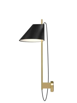 Yuh Brass væglampe fra<Louis Poulsen New