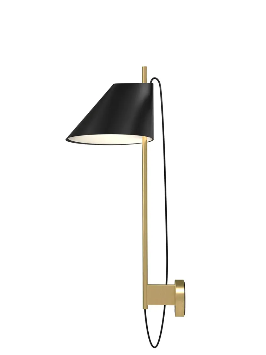 Yuh Brass væglampe fra<Louis Poulsen New